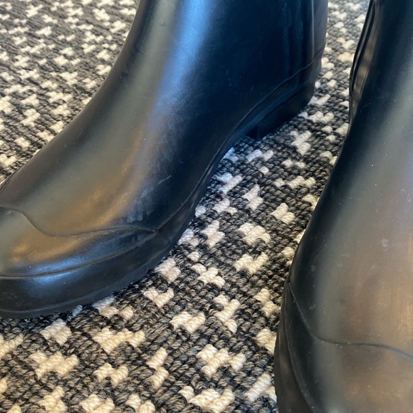 Burberry Chesterford Rainboots - Picture 9 of 11